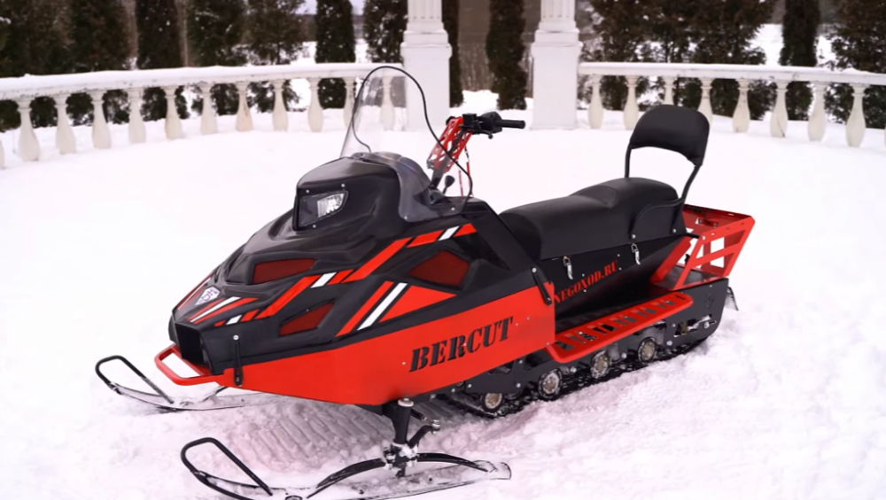 Миниснегоход Бурлак Беркут 27 л.с. в Новом Уренгое