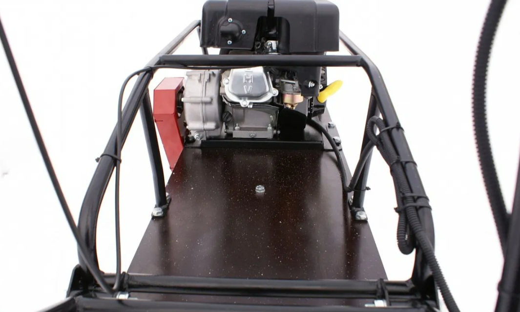 Мотобуксировщик БТС «МАЛЕК» 380/7 БЕЗ э/зап. Б/У в Новом Уренгое