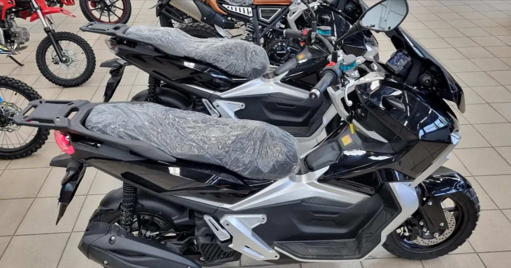 МаксиСкутер PROMAX ADV 200(49) (REPLICA HONDA) в Новом Уренгое