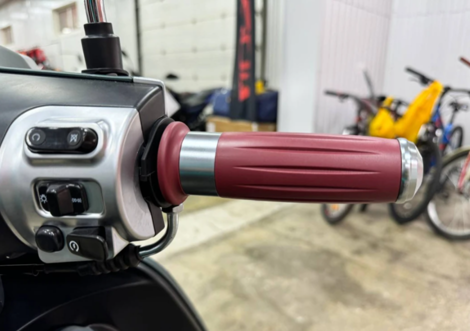 Скутер PROMAX Miami 240 (49) в Новом Уренгое