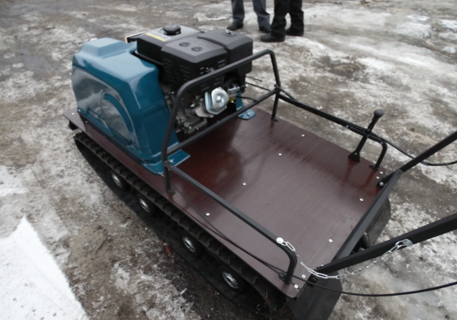 Мотобуксировщик AhtaR LR13 с реверс-вариатором Буран (задний ход) в Новом Уренгое