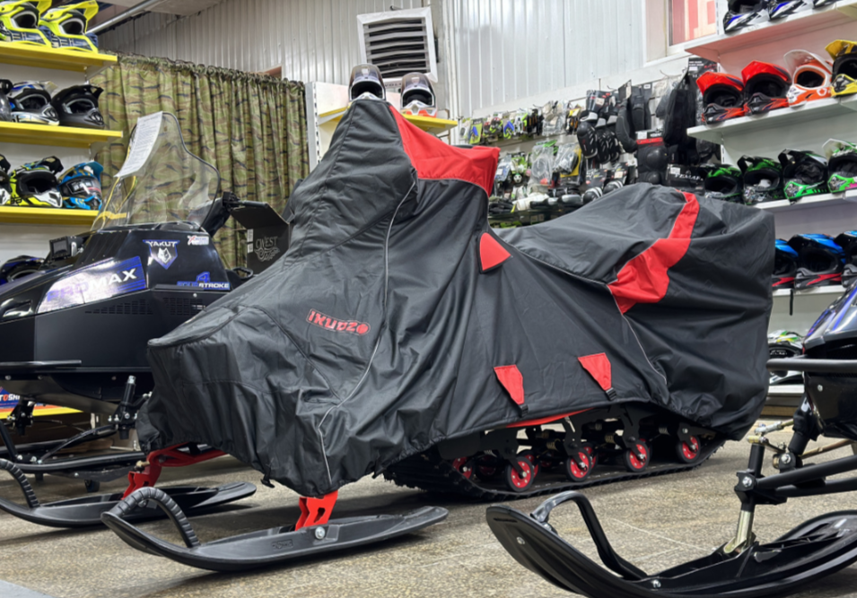 Чехол транспорт. снегохода IKUDZO HUNTER черно-красный Оксфорд ПРЕМИУМ качества с лого IKUDZO в Новом Уренгое