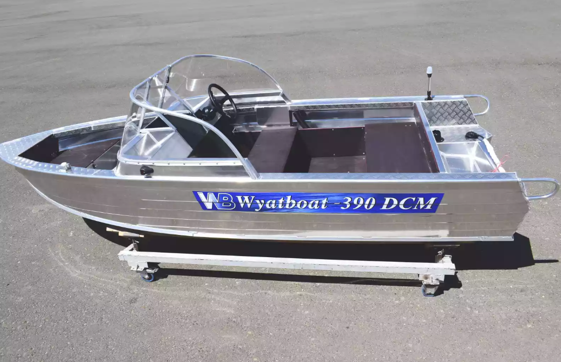 Алюминиевая лодка Wyatboat-390 DCM в Новом Уренгое