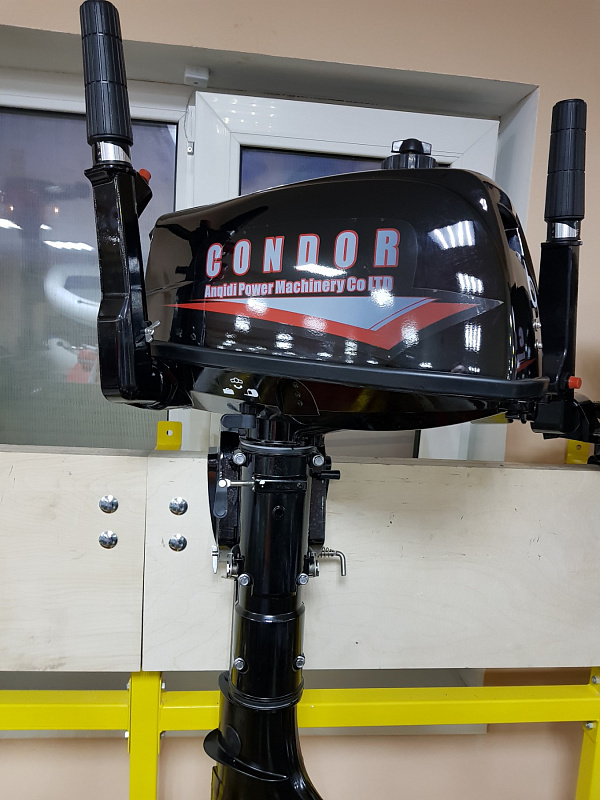 Лодочный мотор Condor T5HS без бака 12 л. в Новом Уренгое