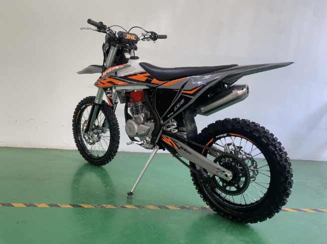 Мотоцикл JHLMOTO JHL LX4 CB300RL (175FMN) в Новом Уренгое