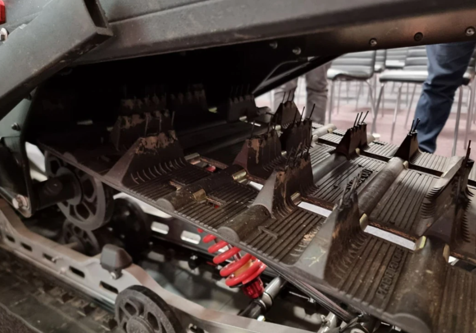 Снегоход AODES Siberiacross 1000 SWT 600mm LCD 6.8 в Новом Уренгое