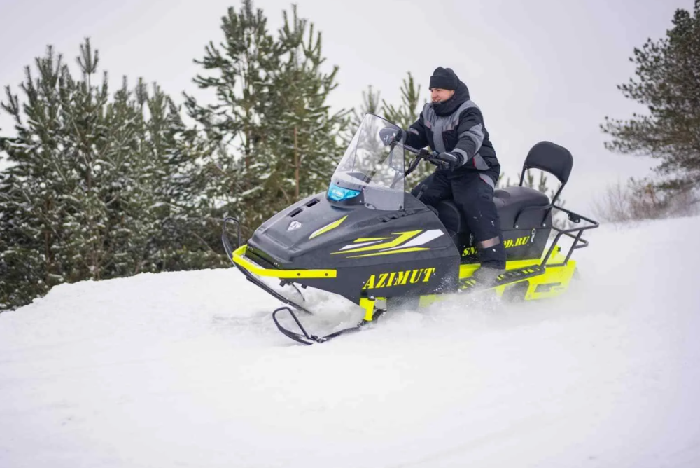 Миниснегоход Бурлак Азимут 24 л.с. , эл.запуск, реверс, тормоз гидравл, капот черный в Новом Уренгое