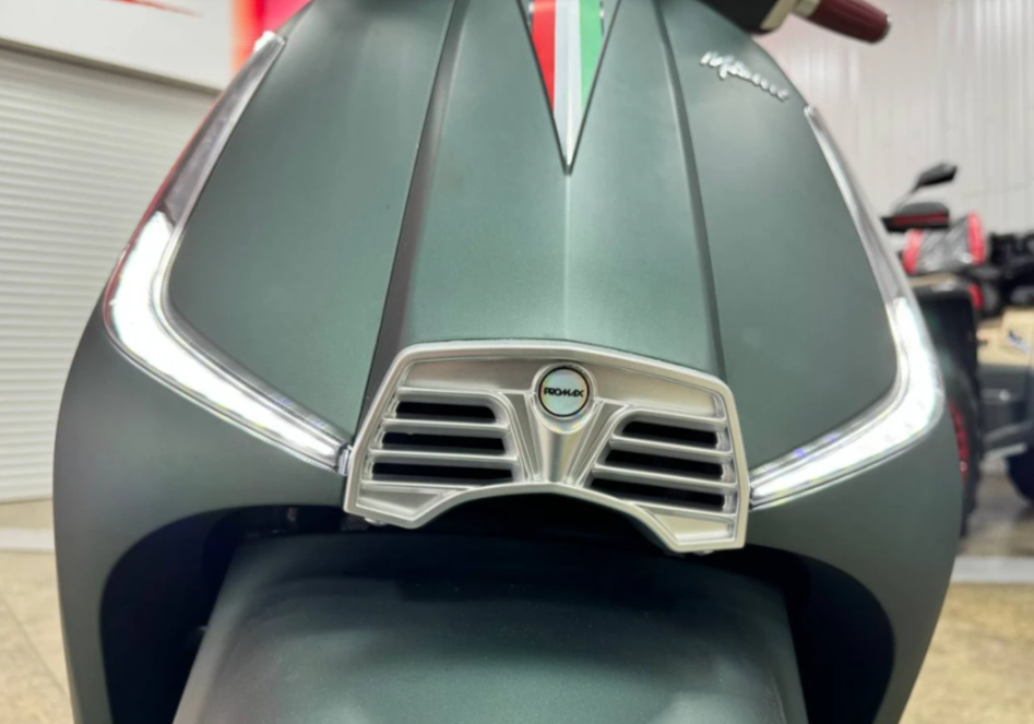 Скутер PROMAX Miami 240 (49) в Новом Уренгое