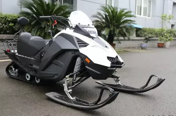 Снегоход ULAR 220 в Новом Уренгое