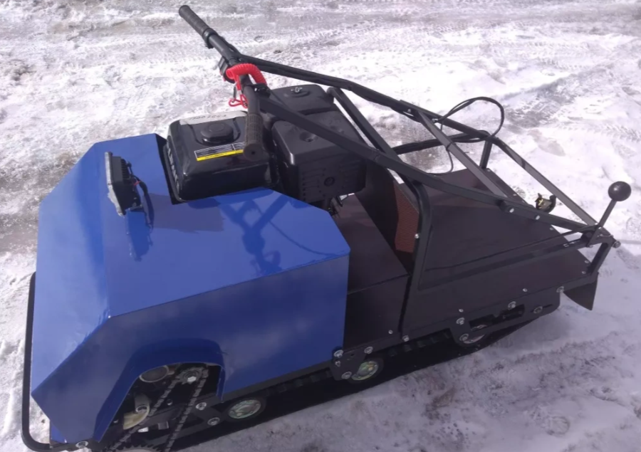 Мотобуксировщик AhtaR ЗИМА с реверсом (задний ход) в Новом Уренгое