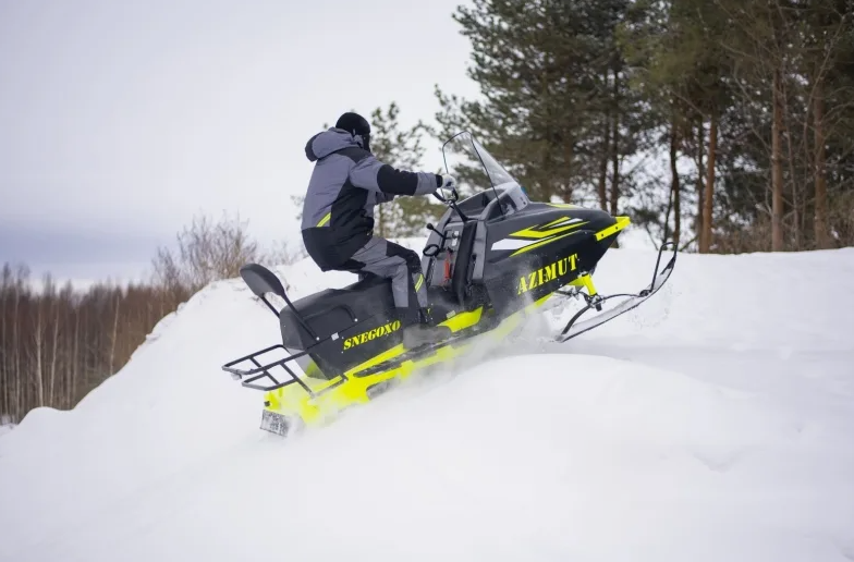 Миниснегоход Бурлак Азимут 20 л.с.  Б/У в Новом Уренгое