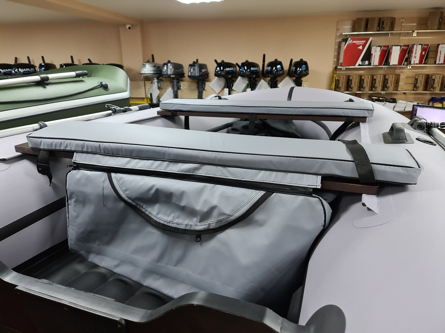 КОМПЛЕКТ МЯГКИХ НАКЛАДОК С СУМКОЙ ДЛЯ ЛОДОК 90Х20 СЕРЫЙ в Новом Уренгое