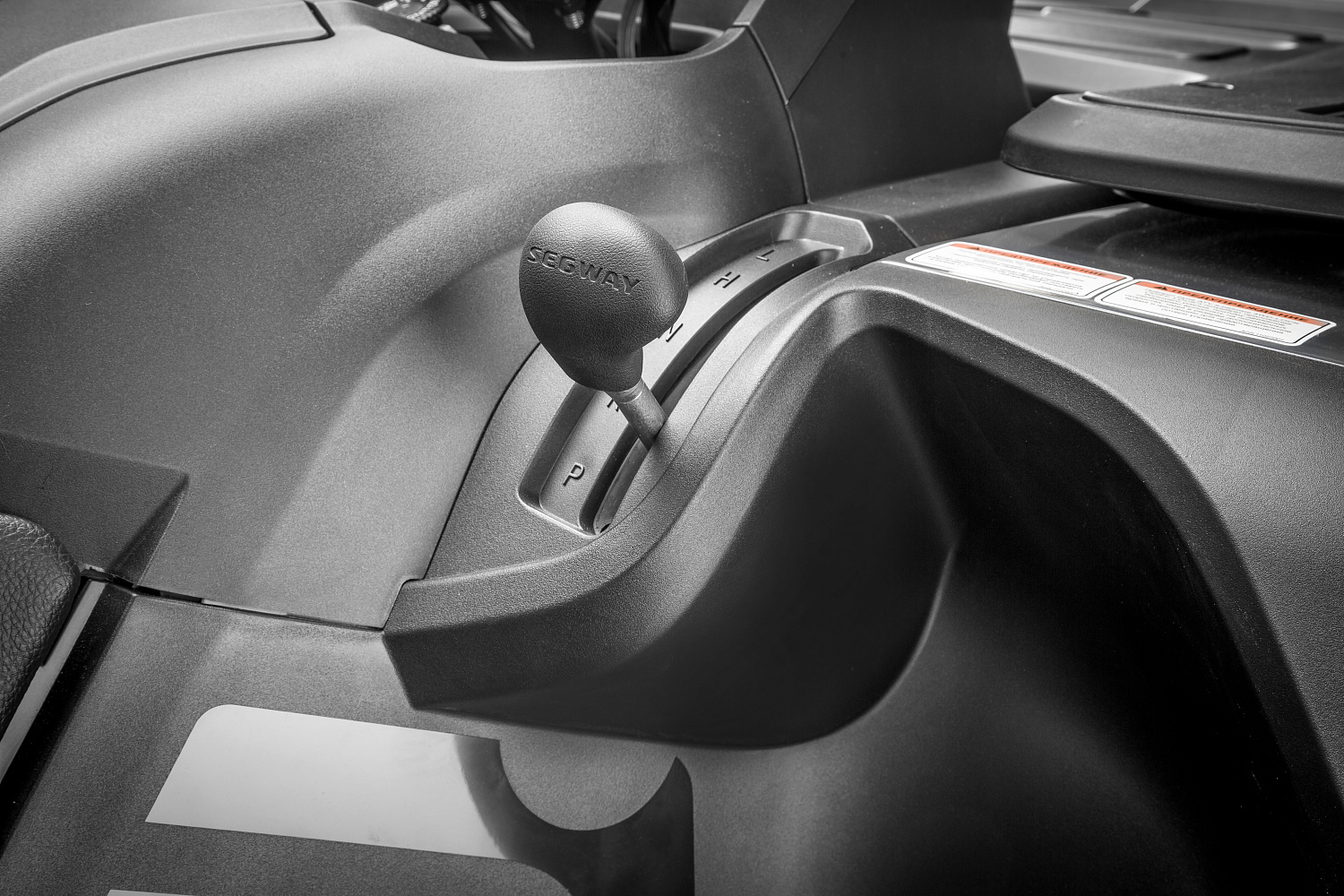  Квадроцикл Segway SNARLER AT6 LE в Новом Уренгое