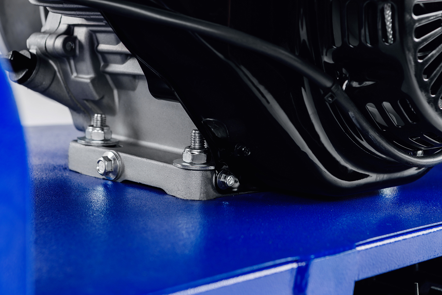 МОТОБУКСИРОВЩИК SNOW DOG 15 л.с. в Новом Уренгое