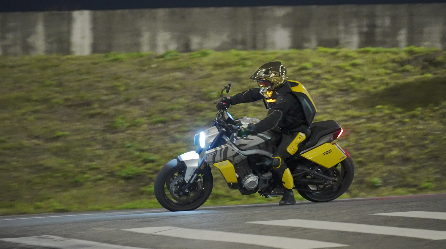 Мотоцикл Benda LFS 700 в Новом Уренгое