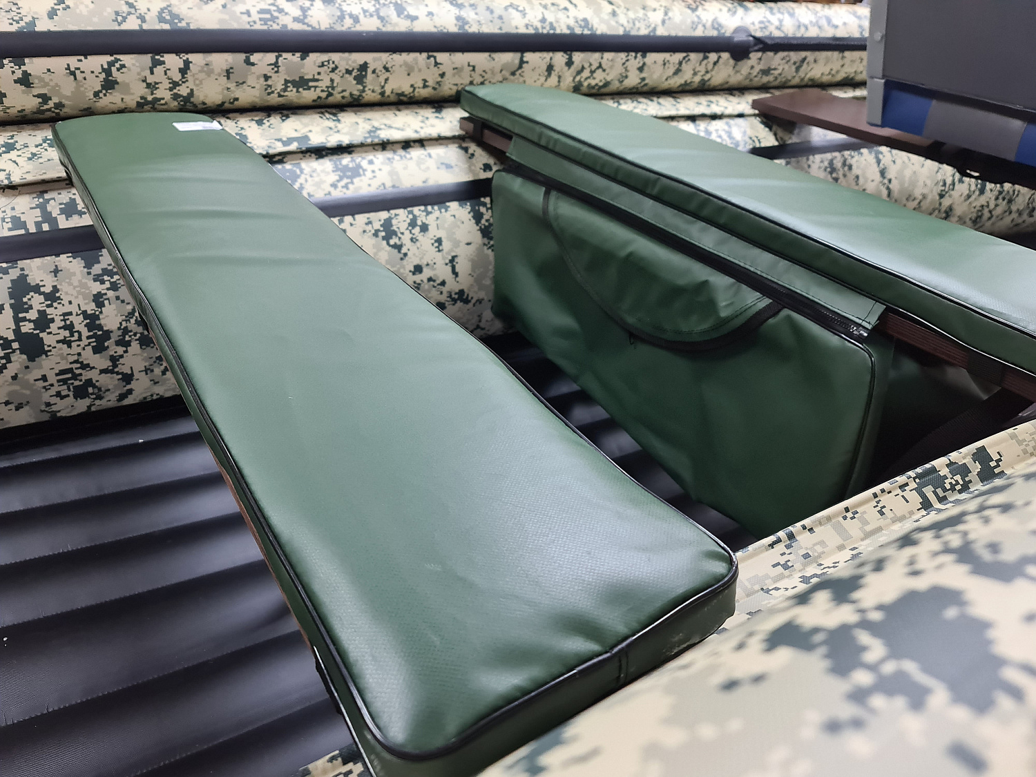 КОМПЛЕКТ МЯГКИХ НАКЛАДОК С СУМКОЙ ДЛЯ ЛОДОК 110Х20 ЗЕЛЕНЫЙ в Новом Уренгое